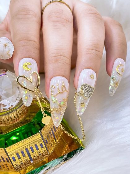 Celebrate with Style: Festive Nail Designs photo 37