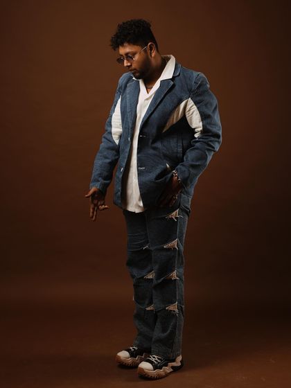 Full look in the denim suit for the "Late Comer" EP. We went for a different, more formal vibe with this one.