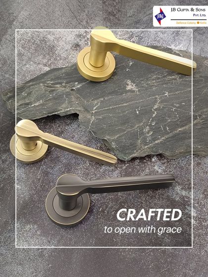 Crafted to open with grace. Our collection of mortise handles comes in various finishes like antique brass and PVD gold, designed to transform your entrance with sophistication.