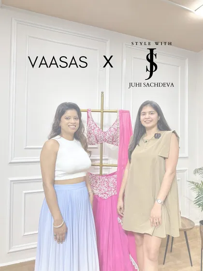I'm always on the lookout for new talent. Here I am with the designer of Vaasas Fashion Studio, a great brand I discovered in Dwarka, New Delhi, with a beautiful collection for brides and trousseau.