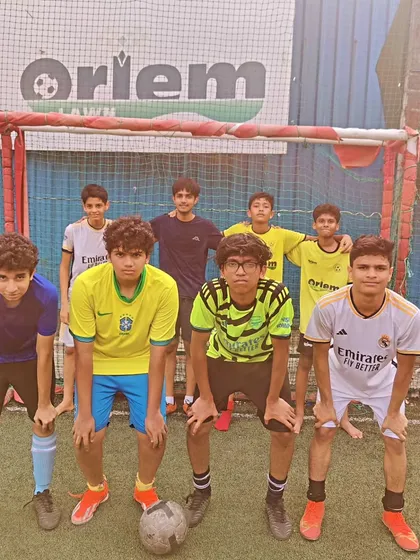 Our weekend family. A group of older players who join us on weekends to train, play, and stay connected to the game.