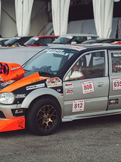 A heavily modified Maruti Suzuki Zen, a testament to Indian ingenuity in motorsport. This little car is a true drag monster.