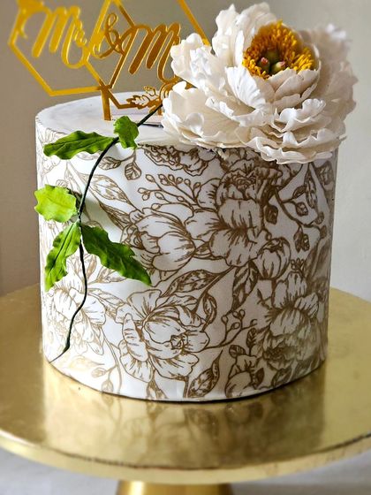 Pink Frost Patisserie - Handcrafted Edible Figurines & Toppers Elegant Celebrations: Engagements & Anniversaries photo 19