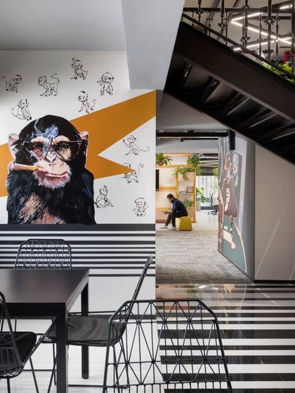 Shagufta - Art Consultation Corporate Office Transformations photo 10