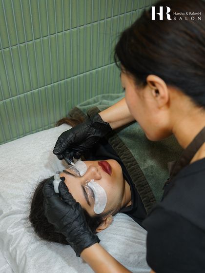 This image shows a client receiving a specialized eye treatment as part of her skin care session. I focus on every detail to ensure complete rejuvenation, whether it's a facial or a delicate procedure like a lash lift.