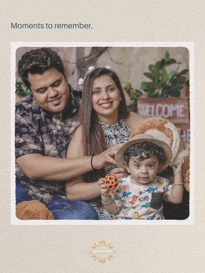 A relaxed and happy family portrait with a rustic, welcome-themed backdrop. This shows how I can create different moods and styles during an in-home shoot.