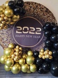 Holiday & Festive Decoration