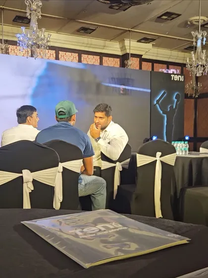 In discussion during the Ten Xu Brand Ambassador Program. It was a fantastic opportunity to network and learn from the best in the industry.