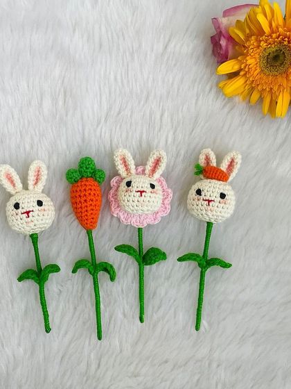 A closer look at the cute bunny and carrot flower stems. I love the little bunny faces and the bright orange carrot.