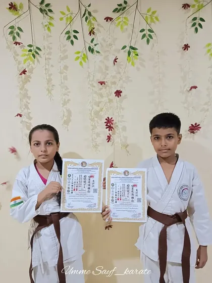 From purple belt to brown belt. Congratulations to these two karatekas for passing their belt exam and taking another step forward in their martial arts journey. 😊🫶🏻