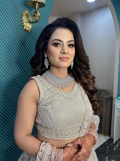 A close-up of her radiant makeup.