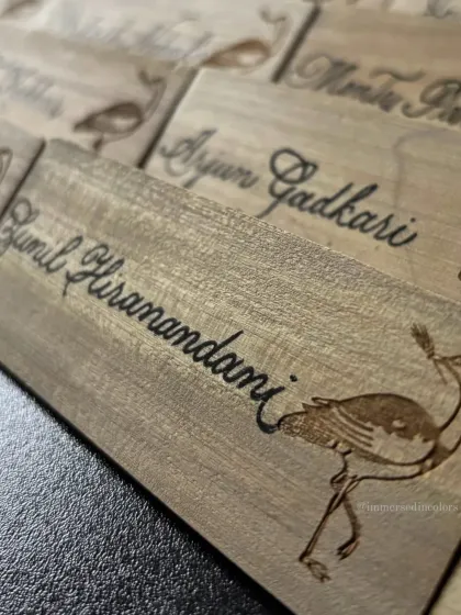 Working on non-traditional surfaces like these wooden blocks is a welcome challenge. It's a fantastic way for brands to offer something truly unique and memorable as a gift.