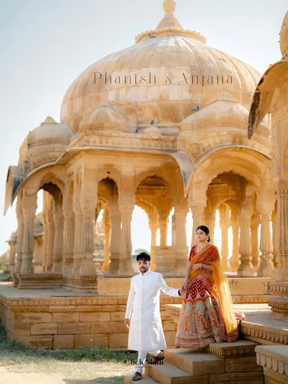 A quiet moment of togetherness for Phanish and Anjana during their pre-wedding shoot in Rajasthan. I focus on capturing timeless portraits that reflect both the couple's bond and the grandeur of the location.