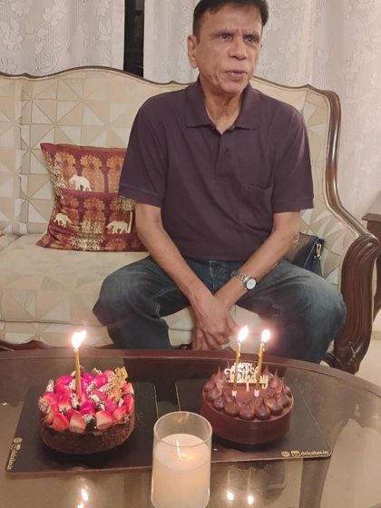 A birthday celebration with two of our most popular cakes, the Chocolate Strawberry and the Chocolate Truffle. It’s lovely to see our creations bringing joy.