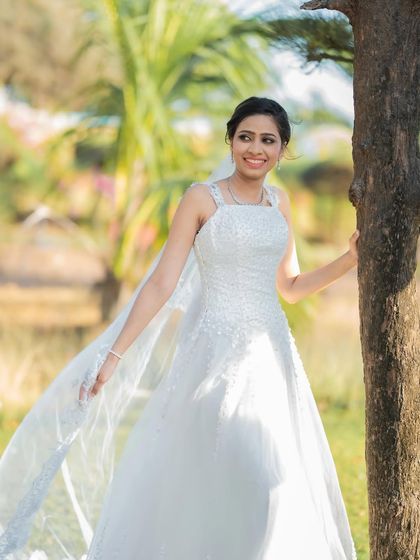 Christian & White Wedding Elegance photo 23