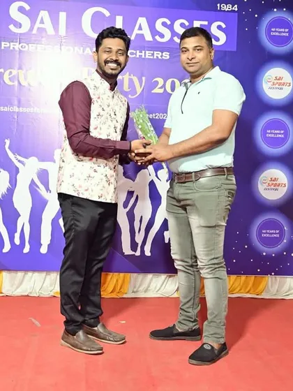 Another one of our expert faculty members being recognized for his hard work and dedication at our annual farewell and alumni meet.