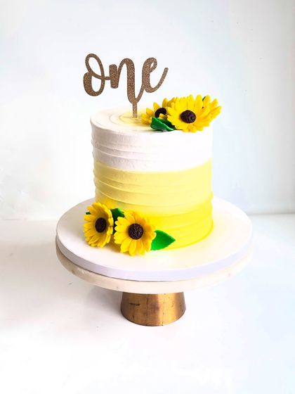 Sweet Beginnings: Baby Showers & Welcome Cakes photo 40