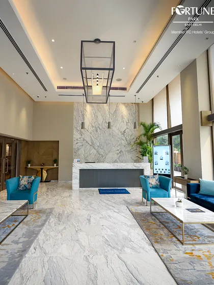 Our lobby is designed to impress, with its high ceilings, marble flooring, and elegant lighting. It sets the tone for a stay defined by sophistication and comfort.