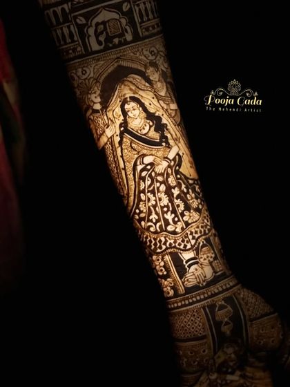 A close-up of a precious moment captured in henna, featuring a portrait of the bride with her father and mother, beautifully detailed.