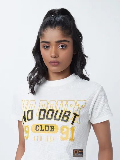 A youthful and casual look for Westside. I styled the hair in a high half-ponytail and kept the makeup minimal and fresh to match the graphic tee.
