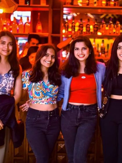 More happy faces from the dance floor. I love seeing people connect and have a great time.