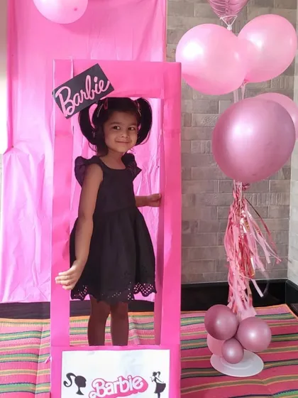 Come on Barbie, let's go party! Our themed sessions include fun photo opportunities like this life-sized Barbie box. It’s always a huge hit and creates wonderful keepsakes for parents.