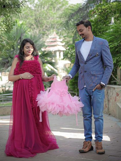 Rakshith Shetty - Maternity & Baby Shower Photography Creative Announcements & Fun Props photo 9