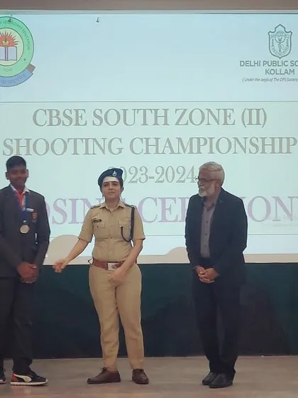 Jonathan receiving his award at the CBSE South Zone Shooting Championship.