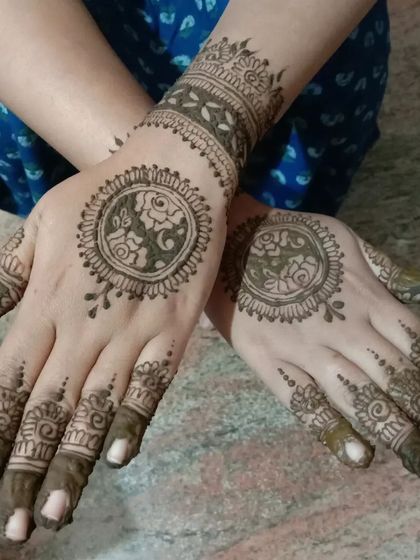 Chandu - Guest & Party Mehendi Classic Mandala Art photo 6