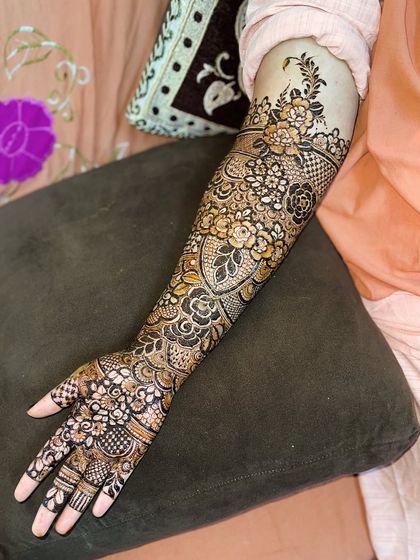Z4 Studios - Bridal & Wedding Henna Signature Floral Bridal Henna photo 33