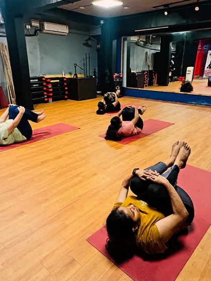Another angle of our core-focused exercises on the mat. We work on various movements to strengthen the entire abdominal wall.
