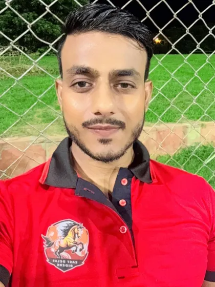 A selfie in the team's training gear. Ready to help the team dominate on the field.