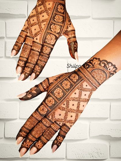 A beautiful design with rose motifs arranged in a checkerboard pattern, a modern fusion of geometric and floral styles.