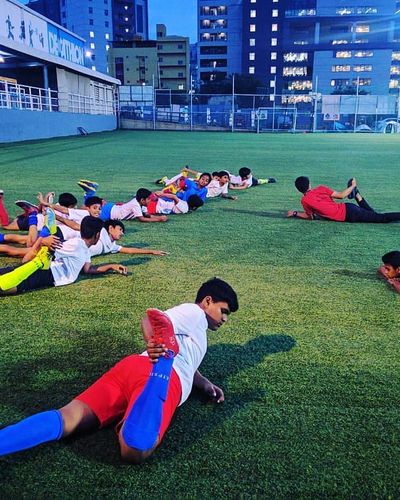 Year-Round Professional Football Training