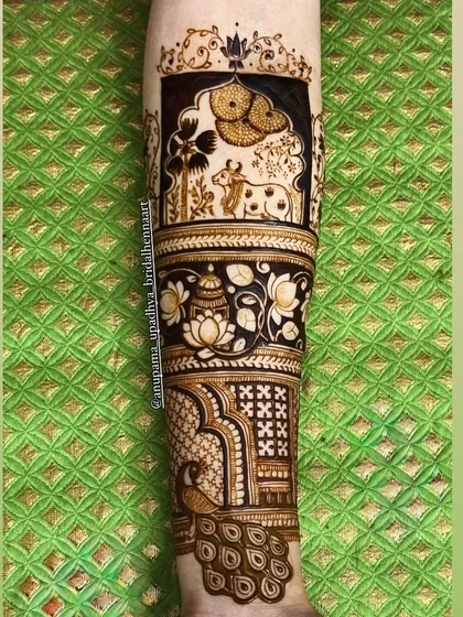Grace in every detail. This arm piece is inspired by Pichwai art, featuring a sacred cow and lotus motifs, reflecting the wearer's deep Vaishnav traditions and devotion.