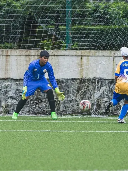 A goal-scoring opportunity for our U15 team during their first match of the Thane Youth League season.