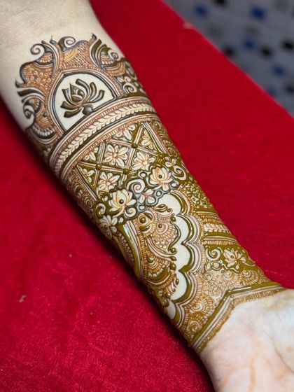 Behind the Scenes: The Art in Progress photo 3