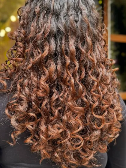 A closer look at the warm tones and defined ringlets.