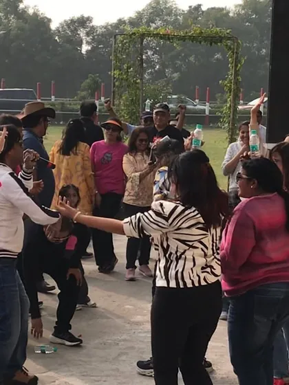 A daytime party with the Marwari Association in Kolkata. We even used water bottles for a fun, interactive dance to 'Jamal Kudu'.