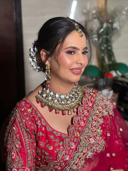 Elegant Bridal Buns & Updos photo 35