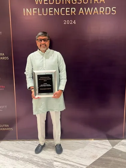 Proudly holding the Platinum Award from WeddingSutra. This recognition fuels my passion for delivering nothing but the best for my clients.