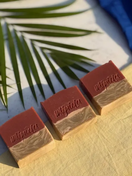 The scent of our Watermelon Limeade soap is a fresh, fruity-citrusy blend of watermelon, lime, and a hint of peppermint.