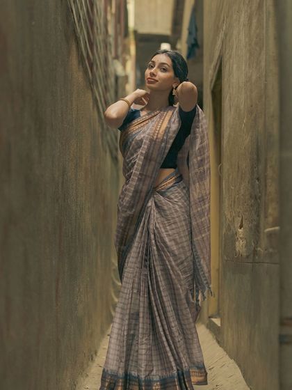 A duplicate of the Gandhi Bazaar shoot.