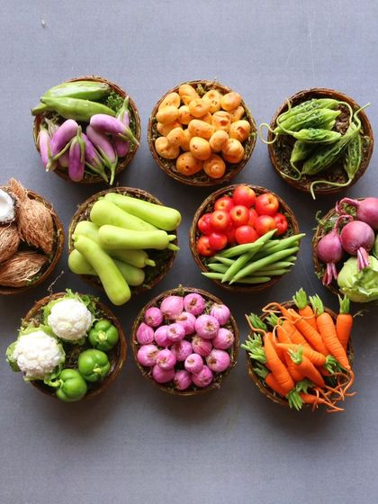 A beautiful flat lay of all 15 types of vegetables taught in my course.