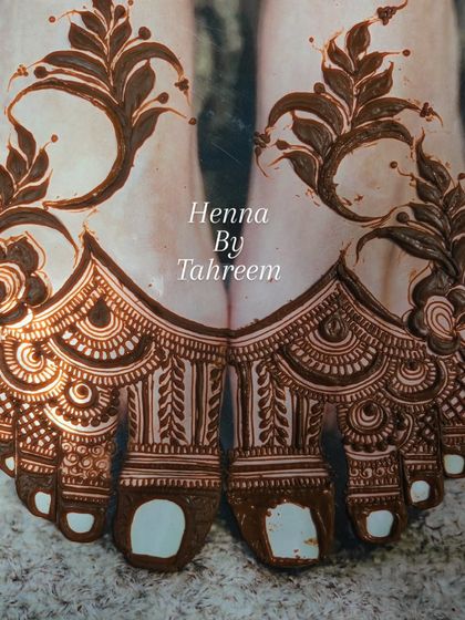Bridal Mehendi for Feet photo 8