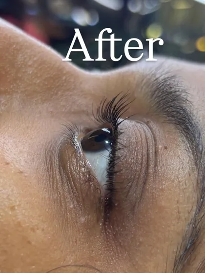 And here is the result. Notice the incredible lift and curl from the base of the lashes, making them look longer and fuller. This is a completely natural, low maintenance look that lasts for weeks.