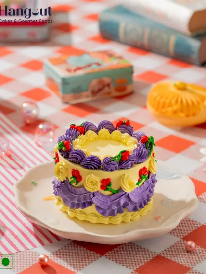 Not your regular Black Forest. This bento cake brings back the charm of childhood memories with a vintage glow-up, featuring layers of cream, cherries, and beautiful piping.