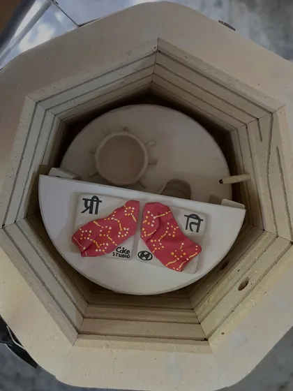 A special commission to recreate a shared memory on ceramic tiles. This piece, featuring a friend's dupatta, became a unique and anecdotal gift.