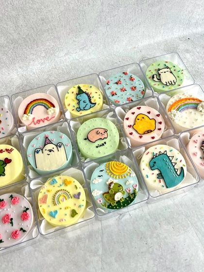 A Children's Day collection of mini bento cakes, with rainbows, dinosaurs, and other fun designs for the little ones.