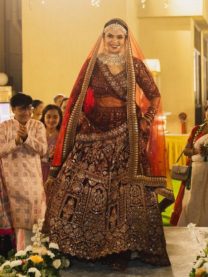 Timeless Red & Royal Brides photo 60